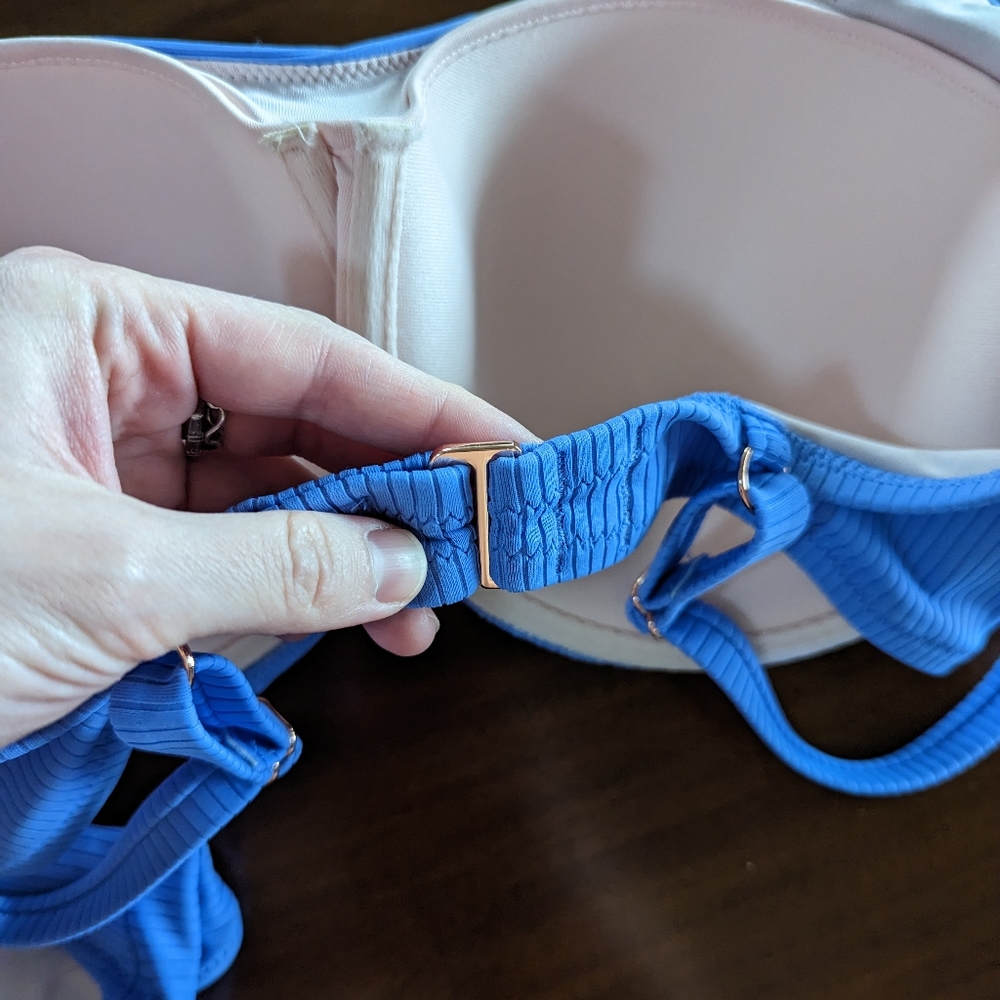 Adjustable Bikini With Underwire - image 5